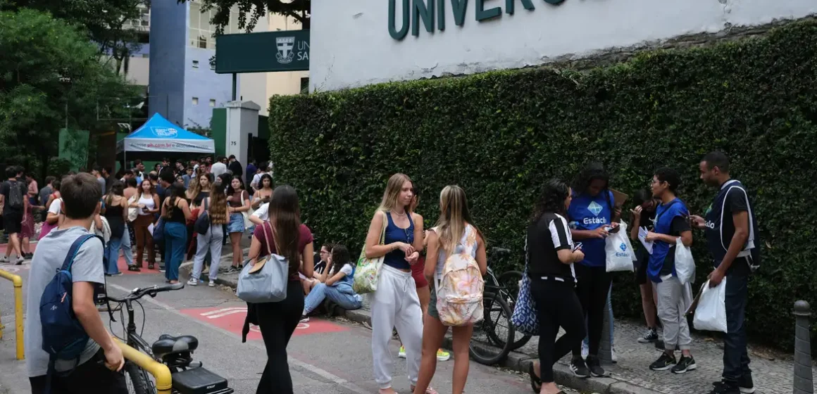Inep divulga gabarito oficial do primeiro dia de provas do Enem 2025