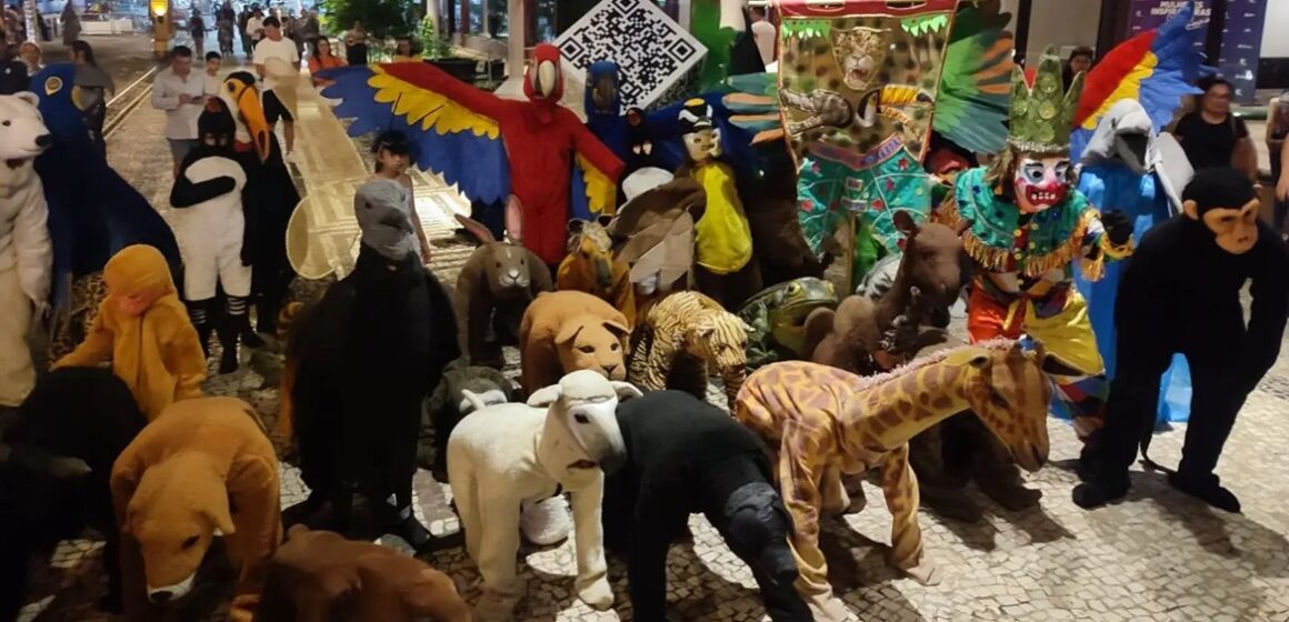 Bicharada do Juaba leva cortejo amazônico gratuito à Estação das Docas