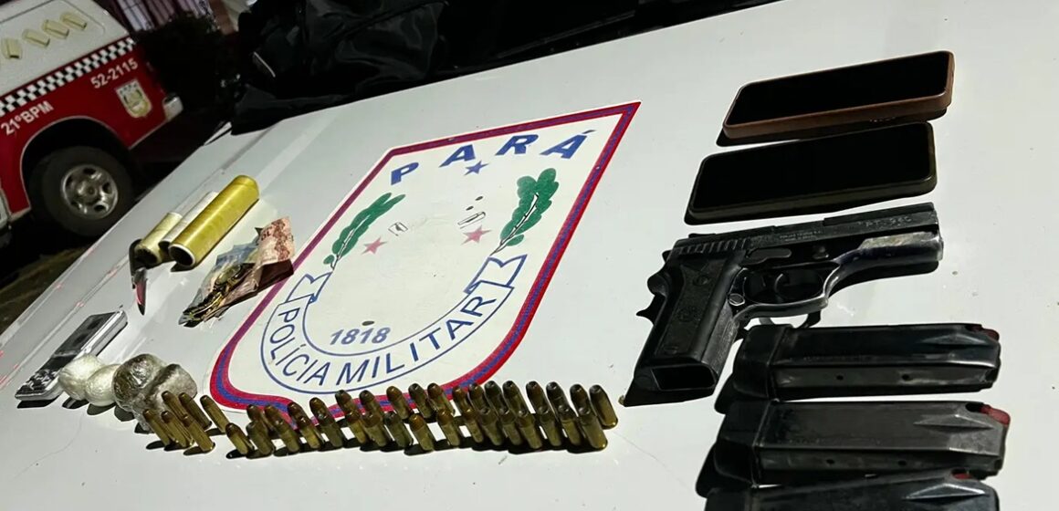 20251118123220-GC00072634-F00275821 Polícia Militar apreende arsenal e drogas e neutraliza criminoso em operação em Marituba
