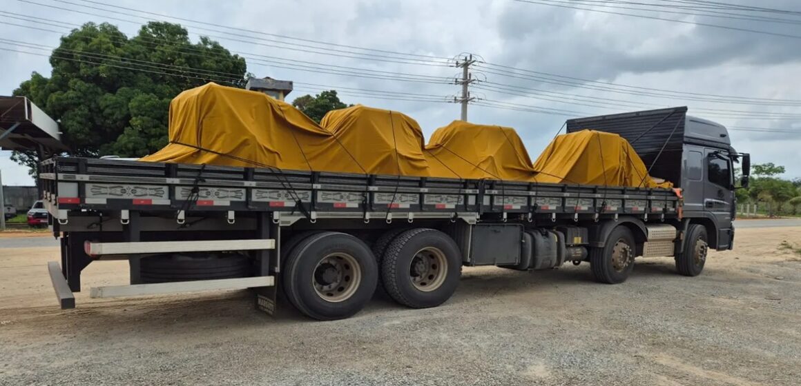 20251125111857-GC00072835-F00277191 Fiscais apreendem peças de máquinas avaliadas em R$ 110 mil em São Geraldo do Araguaia
