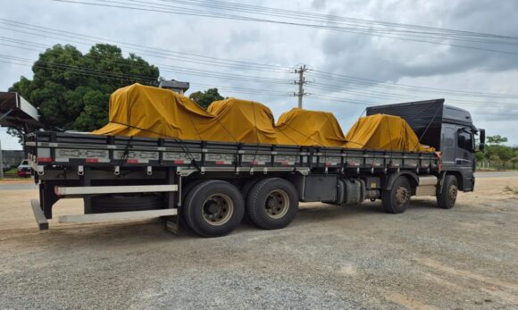 20251125111857-GC00072835-F00277191 Fiscais apreendem peças de máquinas avaliadas em R$ 110 mil em São Geraldo do Araguaia