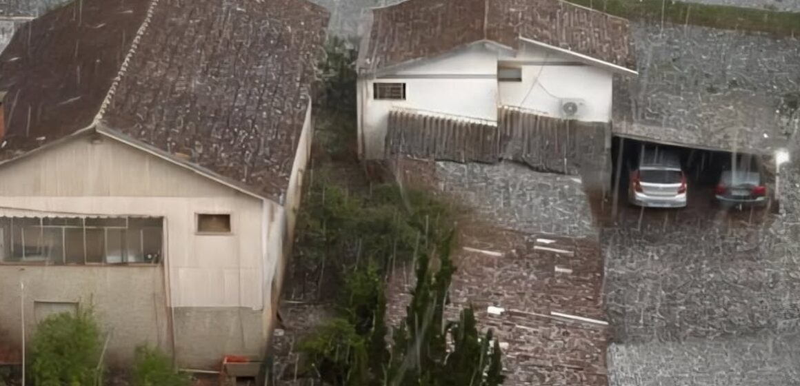 Chuva de granizo de grande proporção assusta moradores de Erechim, no Rio Grande do Sul
