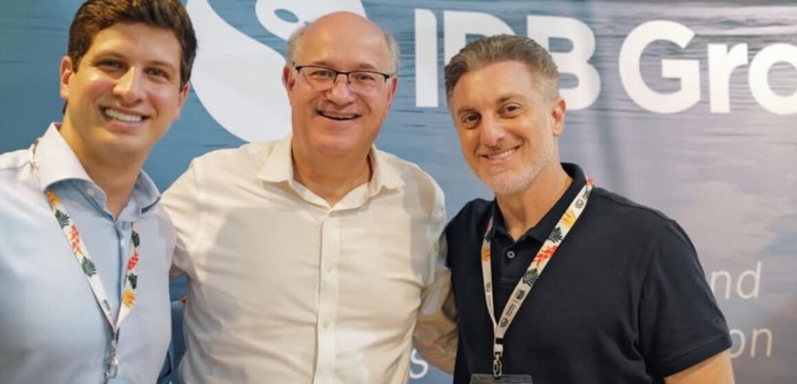 SaveClip.App_581704818_18549595570003912_9064348407728659389_n Luciano Huck elogia estrutura da COP30 e destaca presença internacional