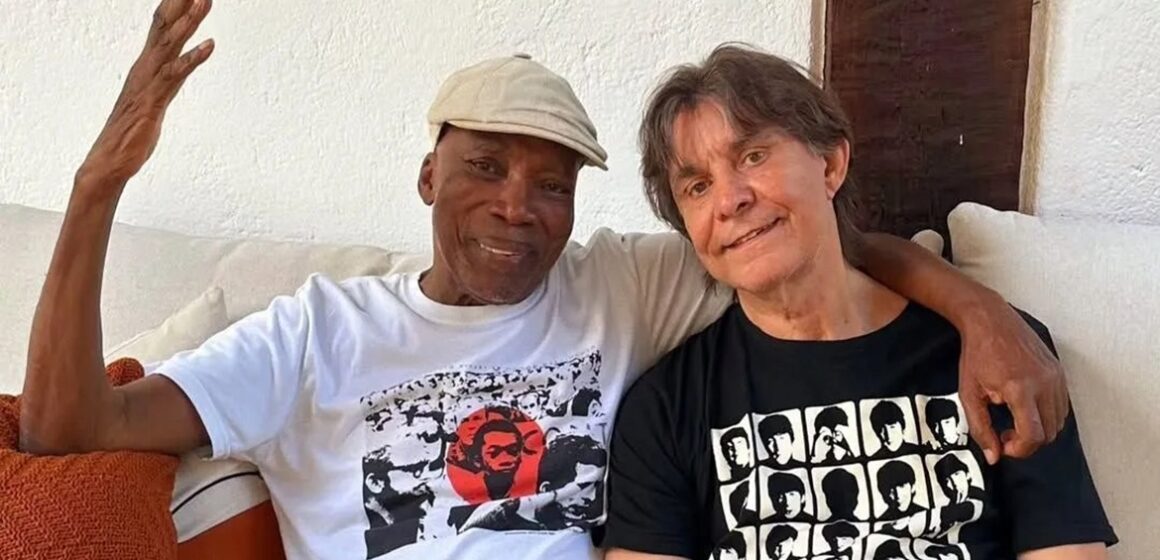 Milton Nascimento ainda não sabe sobre morte de Lô Borges por orientação médica, diz filho