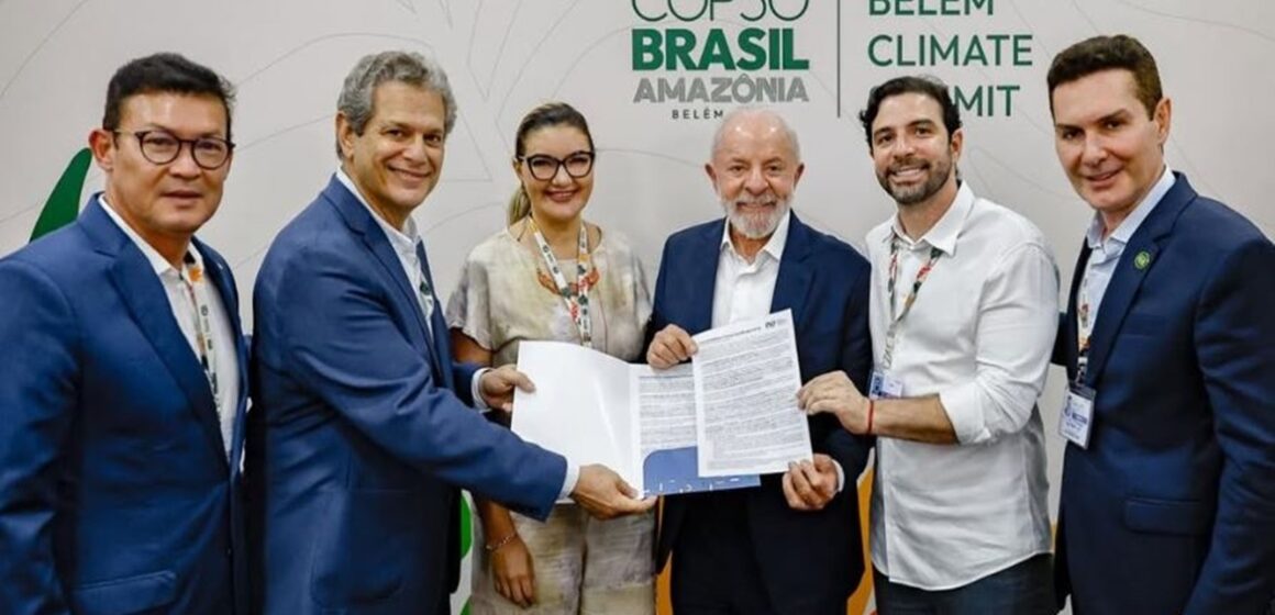 WhatsApp Image 2025-11-20 at 12.22.54 Lula recebe carta de prefeitos sobre papel das cidades na agenda climática durante COP30