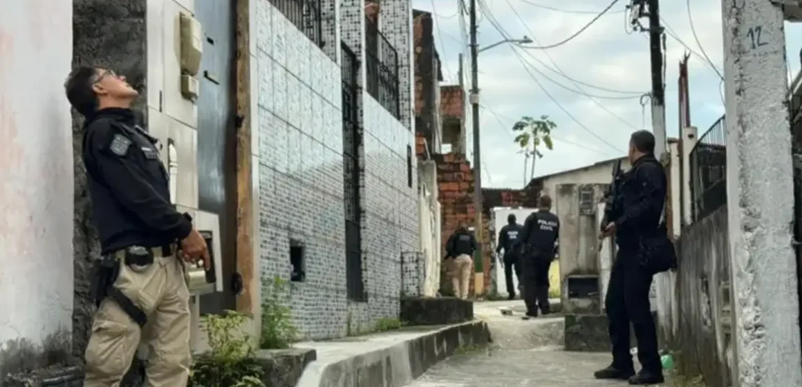 bahiacv Operação contra Comando Vermelho na Bahia prende 35 e deixa um morto