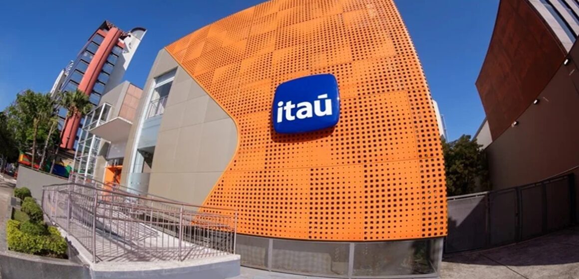 Itaú tem lucro recorde de R$ 11,9 bilhões no terceiro trimestre