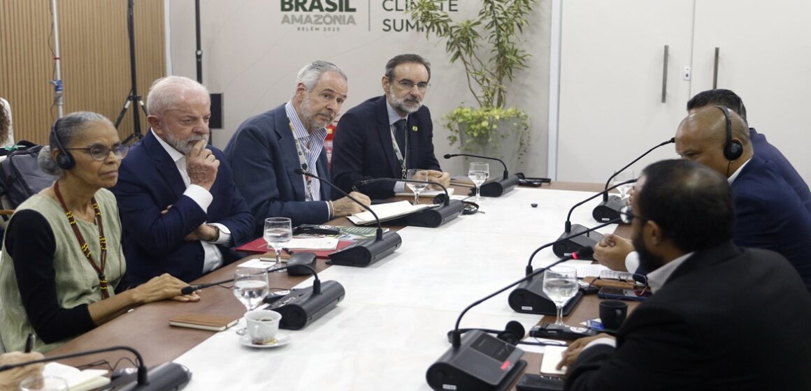 Presidente Lula se reúne com blocos africanos e insulares na COP30