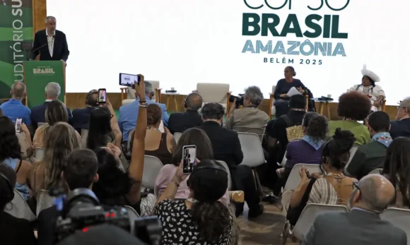 Conheça a história das COPS