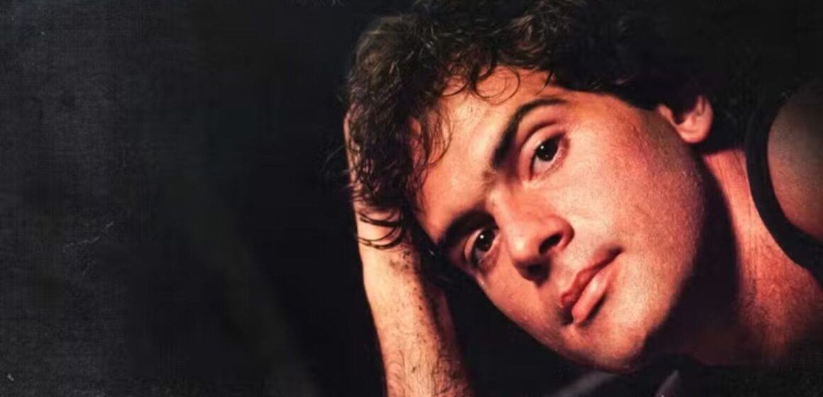 Documentário original revela como matéria de revista impactou Cazuza, segundo sua mãe e Zeca Camargo