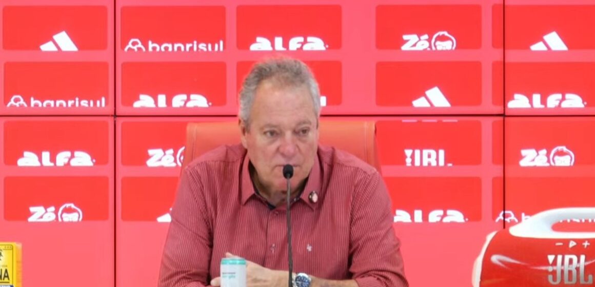 Em apresentação no Inter, Abel Braga profere fala homofóbica sobre uniforme rosa