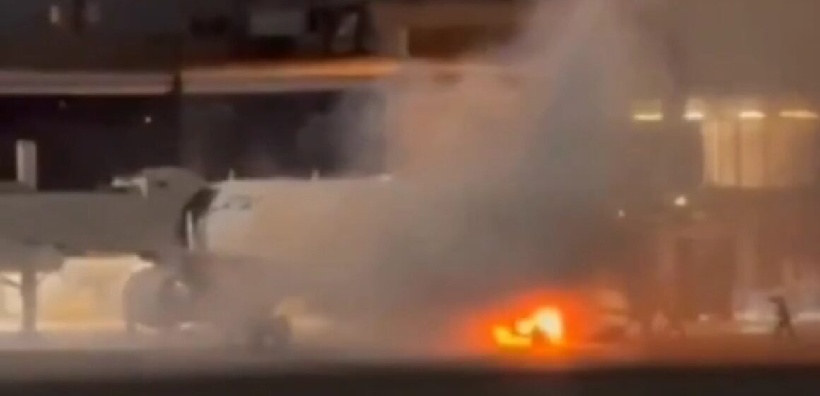 Princípio de incêndio em equipamento de solo provoca evacuação de aeronave da Latam em Guarulhos