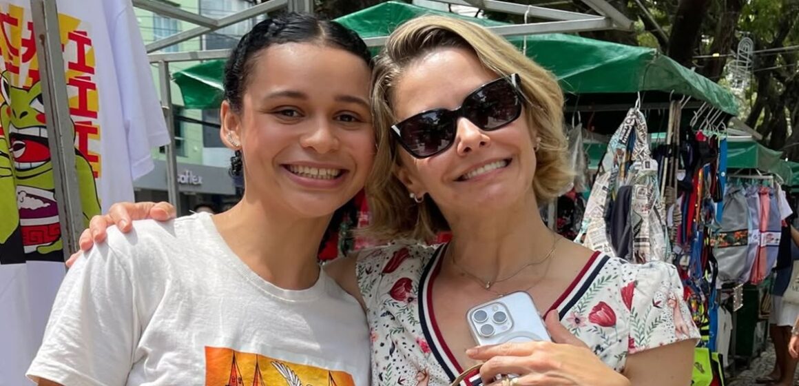 Atriz Bianca Rinaldi declara-se encantada por Belém durante agenda cultural