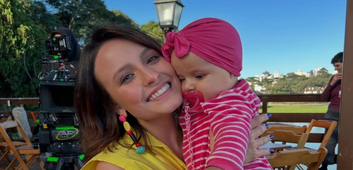 Larissa Manoela celebra primeiro papel como mãe no cinema em novo longa-metragem