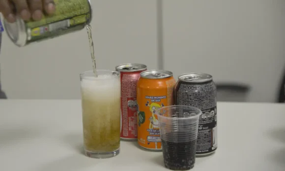 refrigerantes Refrigerante zero pode elevar risco de gordura no fígado em 60%, aponta estudo