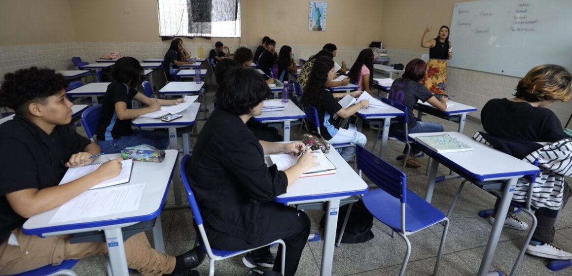 Matrículas para novos alunos da rede estadual de ensino começam nesta segunda-feira
