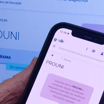 Prouni abre inscrições para bolsas do primeiro semestre de 2026