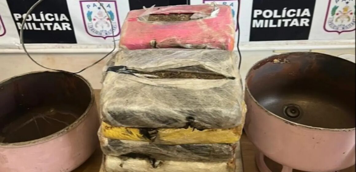 20260113184132-GC00073921-F00284279E Polícia apreende 10,5 kg de drogas ocultas em cilindros de gás no porto de Juruti