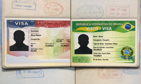 ChatGPT Image 14 de jan. de 2026, 13_51_07 Governo Trump suspende emissão de vistos de imigração para cidadãos de 75 países, incluindo Brasil