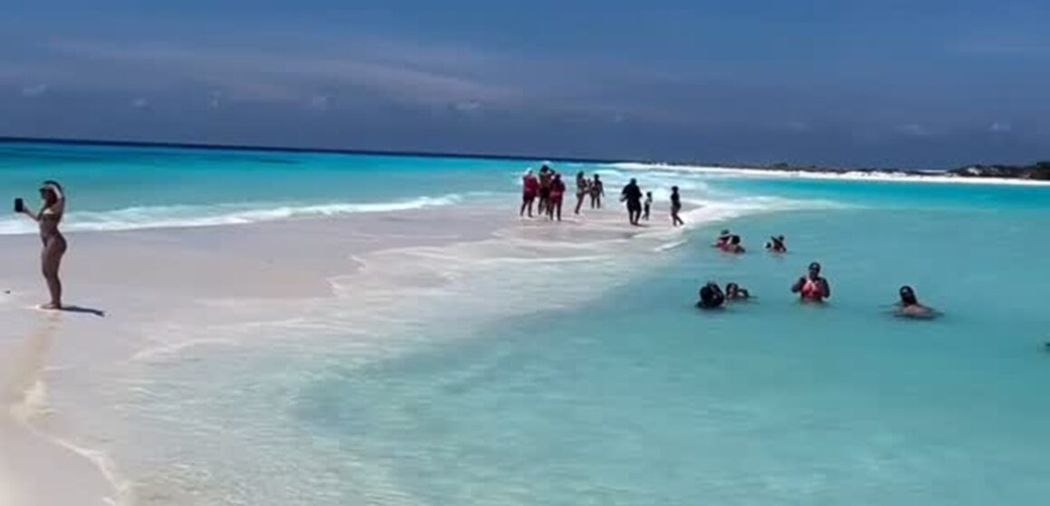Parque Nacional venezuelano oferece refúgio de águas cristalinas e tranquilidade no Caribe