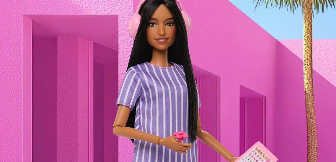 Mattel lança primeira Barbie com autismo em parceria com organização especializada