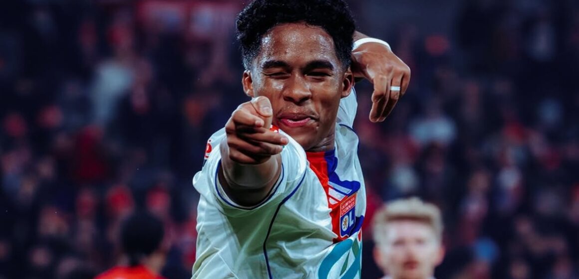 Endrick volta à discussão pela camisa 9 do Brasil após explosão no Lyon
