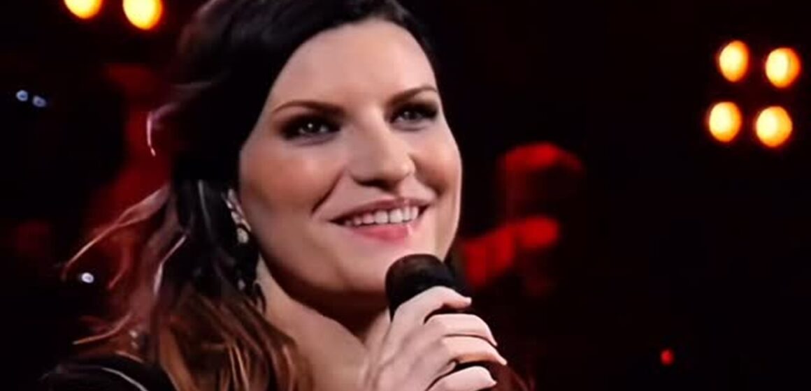 SaveClip.App_622222118_822718700839213_4512910891374187129_n Laura Pausini homenageia o Brasil com interpretação de “Tristeza”