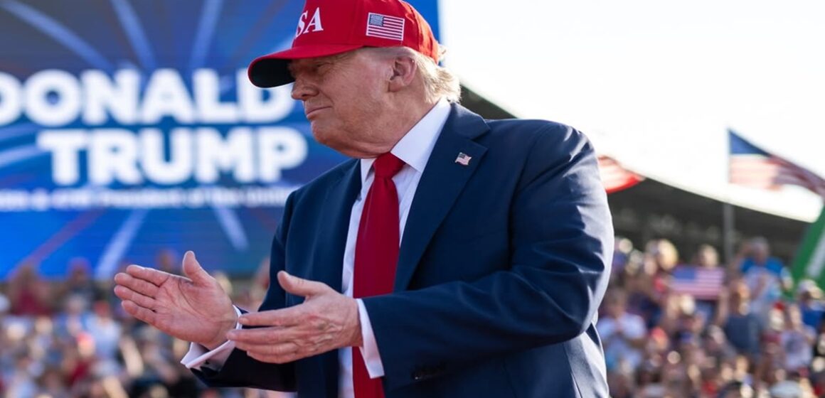 SaveClip.App_623813434_122164471382723345_4293398548773992666_n Trump ameaça ataque militar ao Irã e exige acordo nuclear sob pressão de ‘enorme armada’