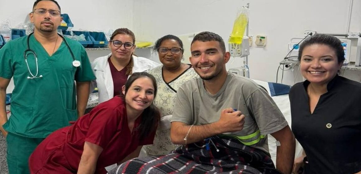 Jovem encontrado após se perder em trilha conta que seguiu rio por horas acreditando que chegaria a uma casa