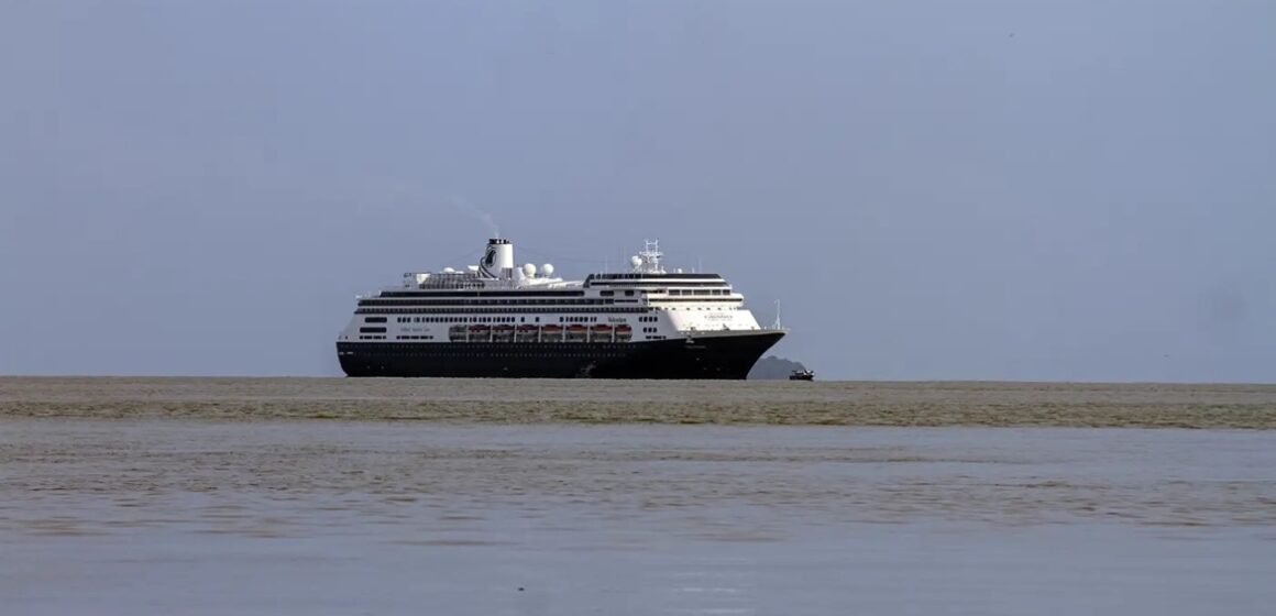 WhatsApp Image 2026-01-12 at 13.16.46 Primeiro navio de cruzeiro de 2026 atraca em Belém com 900 turistas no aniversário da cidade