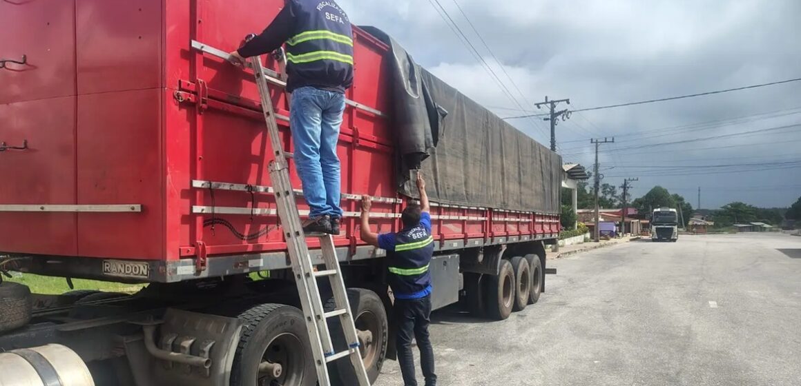 20260208124243-GC00074506-F00287780 Fiscais apreendem 22 toneladas de ferragens e 38 mil unidades de chope de vinho em operações no Pará