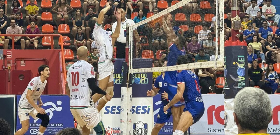 Apade Vôlei vence catarinenses por 3 a 2 no tie-break e segue forte na Superliga B