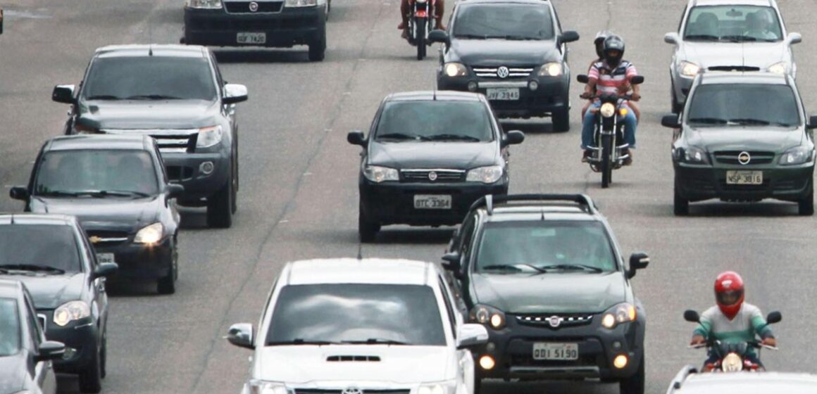 Desconto no IPVA para placas finais 42 a 62 vai até terça-feira (10)