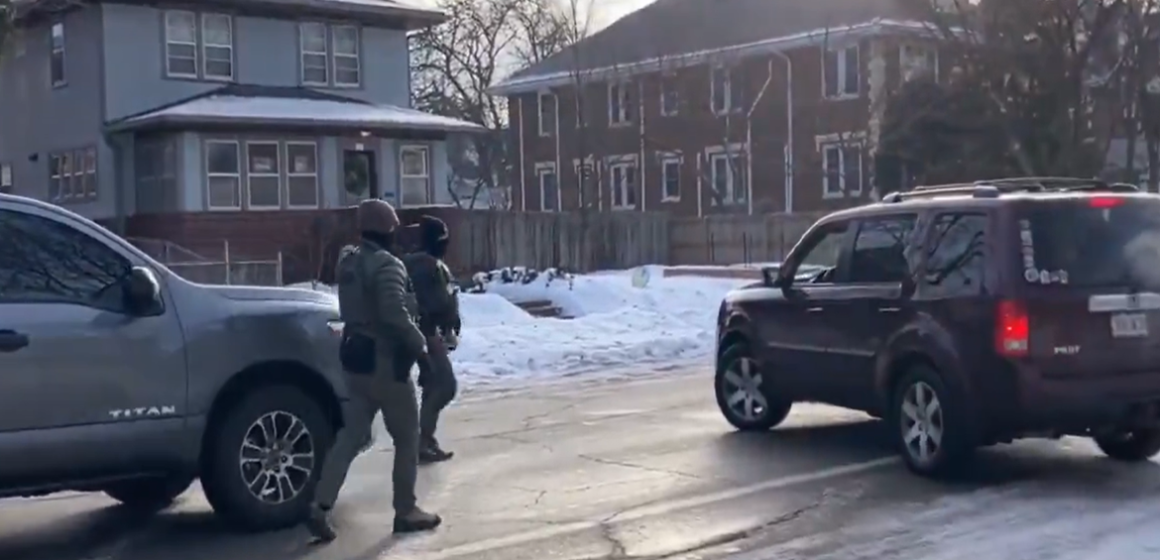 Após mortes e protestos, governo Trump anuncia retirada de agentes do ICE de Minnesota
