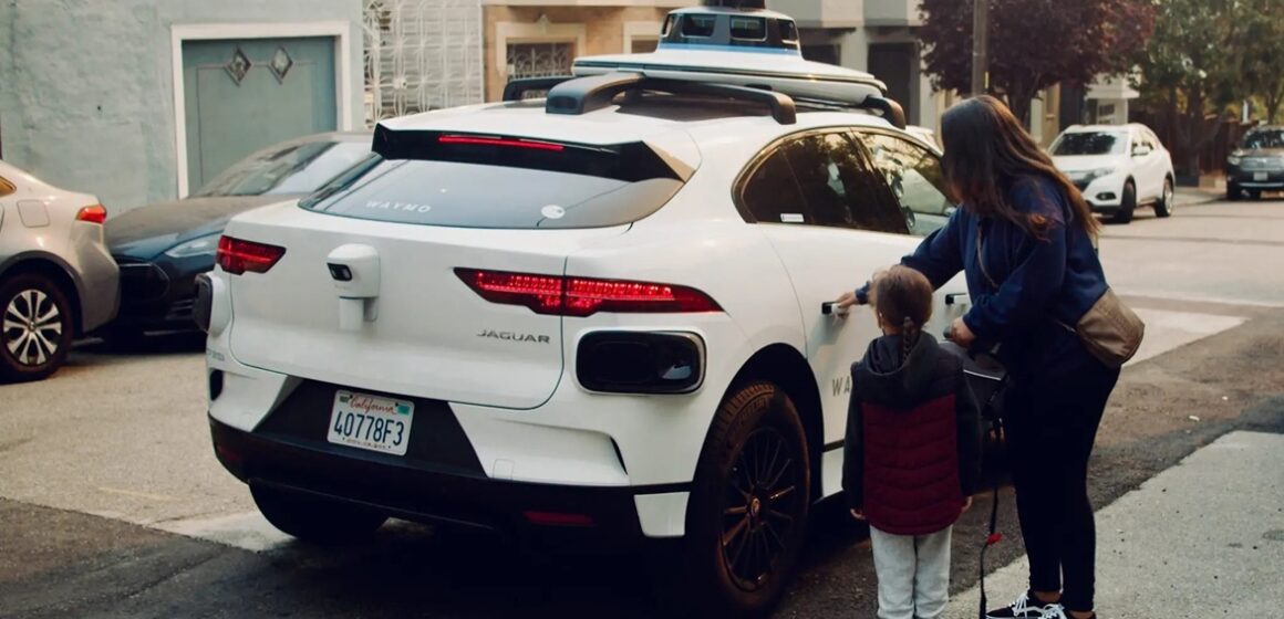 Uber anuncia chegada de 12 carros autônomos em Massachusetts e acirra concorrência com motoristas