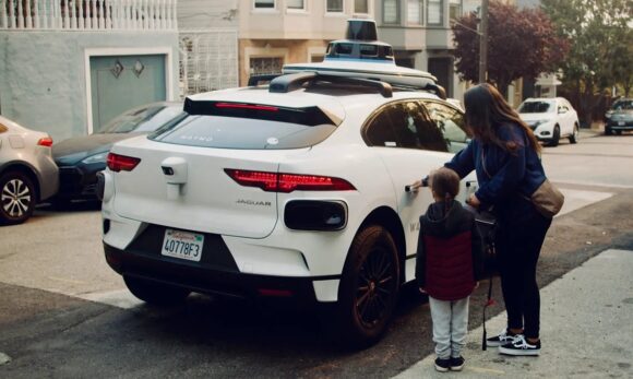 Uber anuncia chegada de 12 carros autônomos em Massachusetts e acirra concorrência com motoristas
