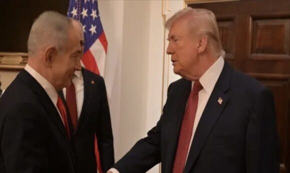 Trump diz a Netanyahu que seguirá negociando acordo nuclear com Irã apesar de oposição israelense