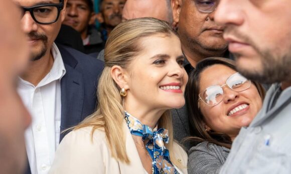 SaveClip.App_625363341_17923743870231092_1527867941506377133_n Costa Rica elege presidente de direita, alinhada a Trump e políticas de segurança de Bukele