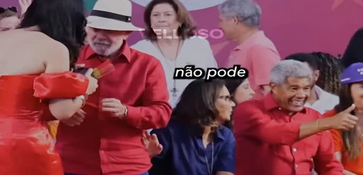 Janja chama atenção de Lula durante evento do PT