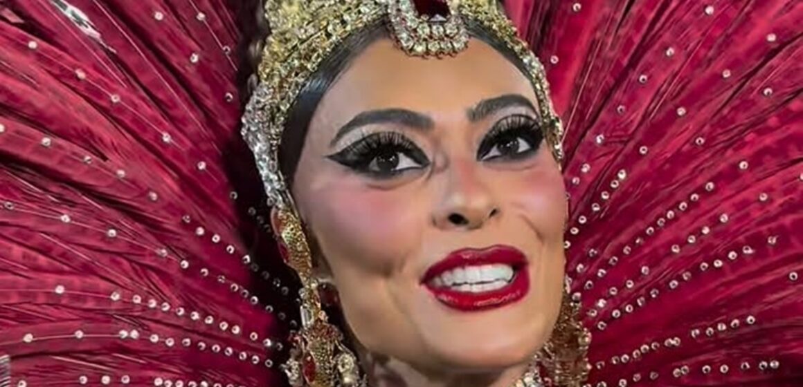 Juliana Paes volta ao posto de rainha de bateria da Viradouro após 17 anos