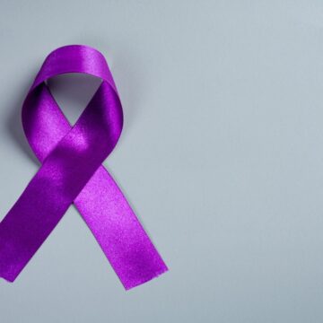WhatsApp Image 2026-02-25 at 13.58.01 Fevereiro Roxo amplia debate sobre doenças crônicas e os direitos de pessoas com lúpus, fibromialgia e Alzheimer