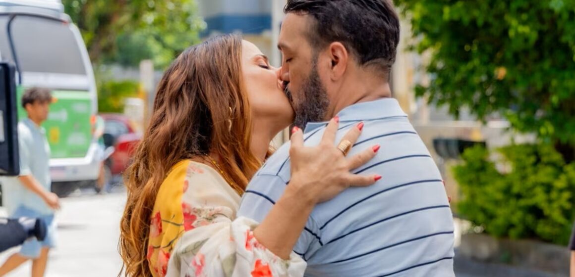 Belo revela bastidores do beijo com Viviane Araújo em “Três Graças”: “Química verdadeira”