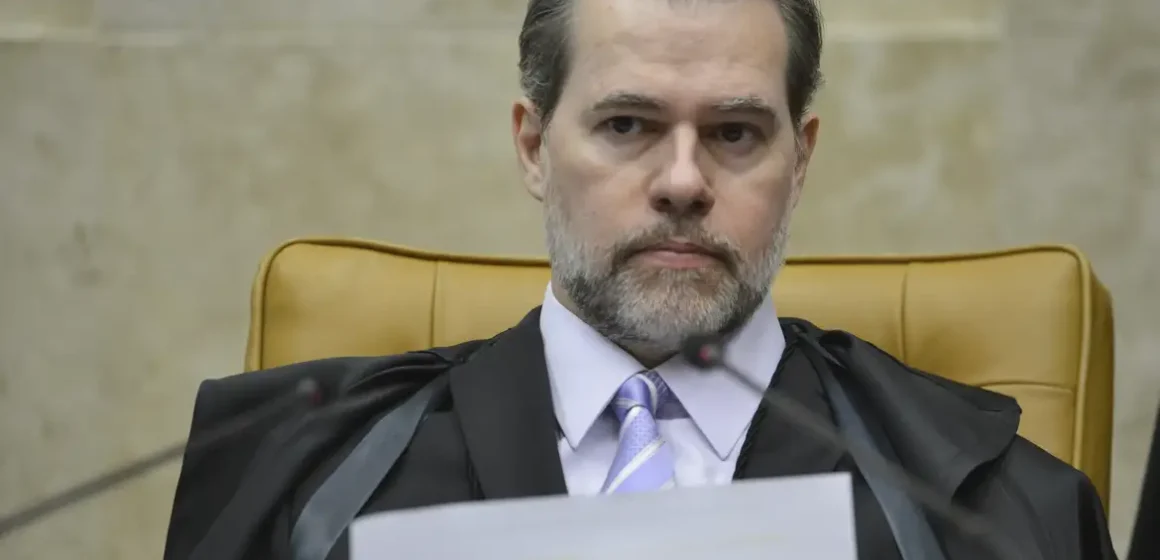 PF pede a Fachin suspeição de Toffoli na relatoria do inquérito do Banco Master no STF