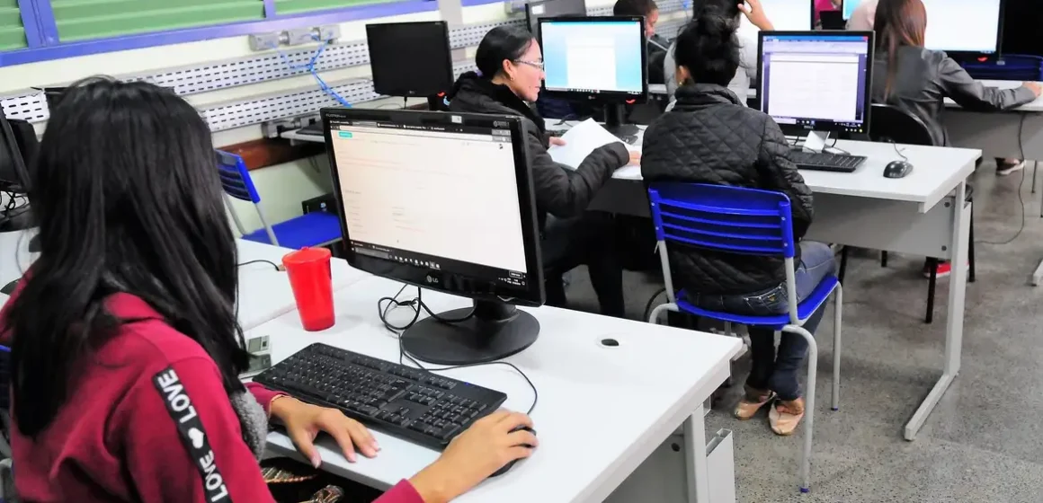 Anatel permite que empresas de telecom convertam multas em conexão à internet para universidades públicas
