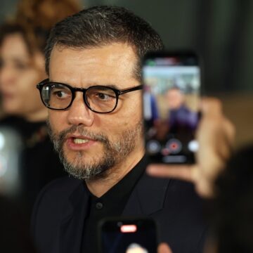 Wagner Moura apresentará prêmio no Oscar e concorre a melhor ator