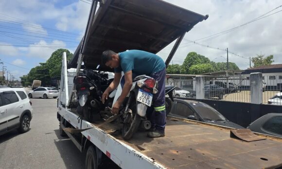 Detran recupera duas motocicletas roubadas durante fiscalização em Abaetetuba