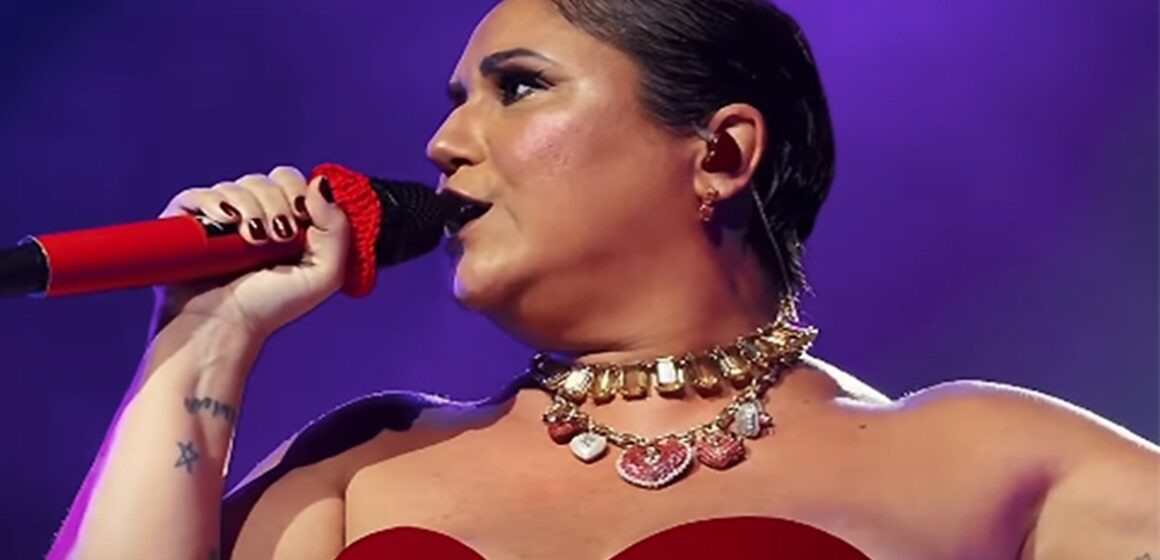 HDXkxvWXwAArot4 Maria Rita emociona público em Porto Alegre ao interpretar “Como Nossos Pais” em tributo a Elis Regina