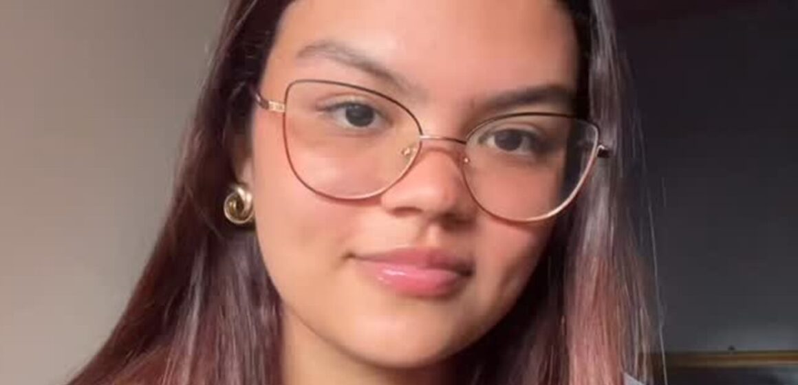 SaveClip.App_641299803_1331460999018351_3721147325567743202_n Estudante paraense é aprovada em programa da Universidade de Nova York e busca apoio para viagem