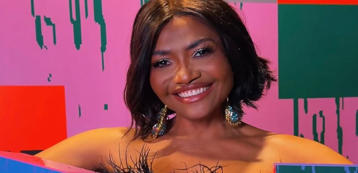 Gaby Amarantos conquista quatro prêmios no MVF Awards com “Rock Doido”