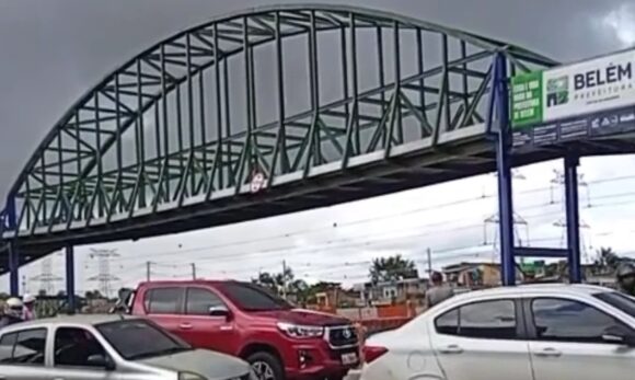Passarela da Avenida Júlio César está estabilizada e não há risco de desabamento, afirma Prefeitura de Belém